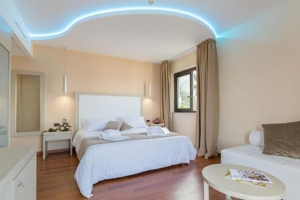 Hotel Villa Esperia Palermo 3*,